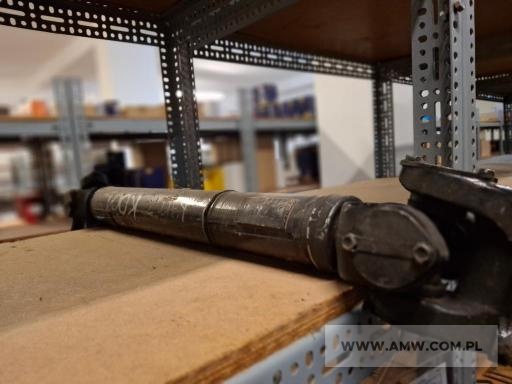 Części samochodowe (KAMAZ, AUTOSAN, JELCZ, HONKER, URSUS, UAZ) oraz narzędzia - pakiet zawierający 121 poz. asort. (wg oddzielnego wykazu), w tym m.in.: dętki, opony, filtry, krzyżaki wału napędowego, pierścienie, pompy, półosie, skrzynia ładunkowa płaska, wał napędowy środkowy, szyby, tarcze, uszczelki, zderzaki itp. 